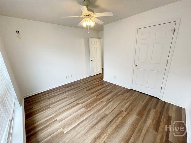 Building Photo - 128 Cormorant Way