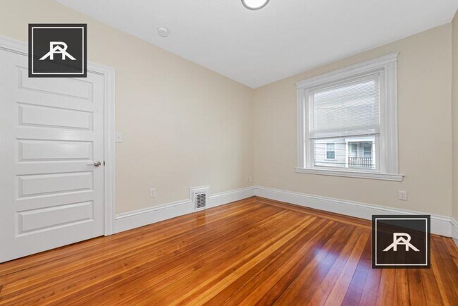 Building Photo - 3 bedroom in Brighton MA 02135