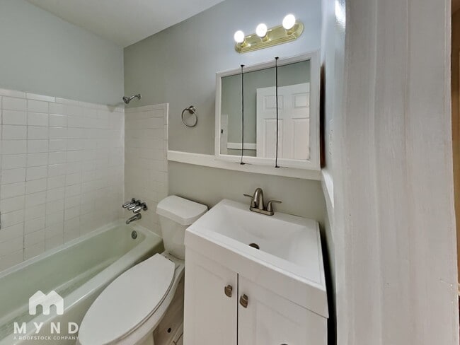 Building Photo - 4053 Doster St SW