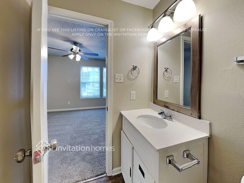 Building Photo - 1590 Matthew Allen Cir