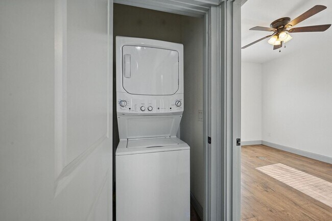 Building Photo - 3-Bedroom Haven for in Peaceful Denison