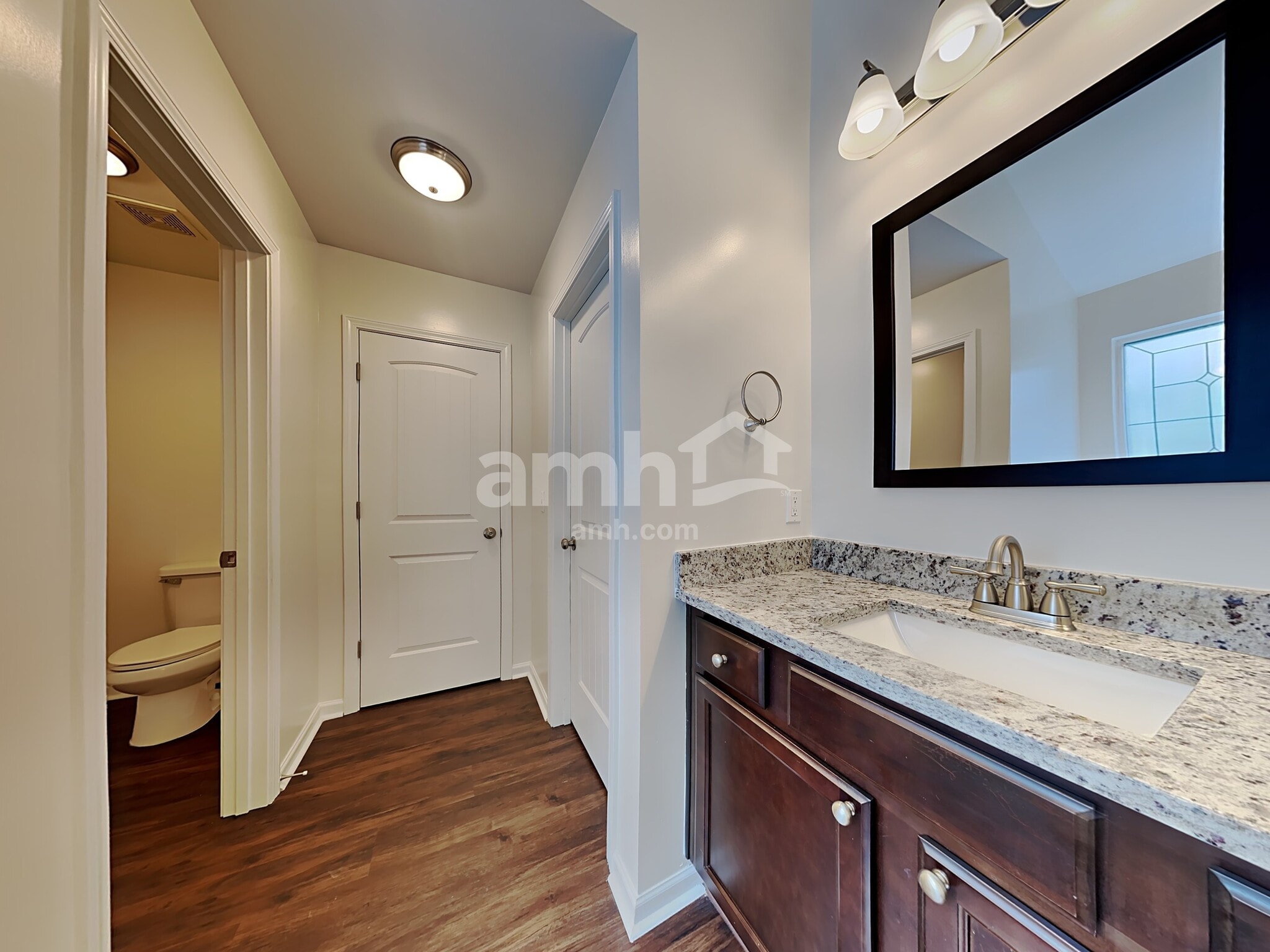 Building Photo - 301 Boulder Run