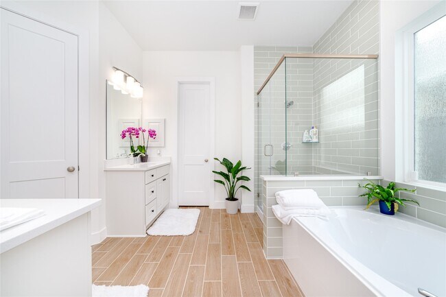 Primary Photo - 26322 Aurora Sky Rd