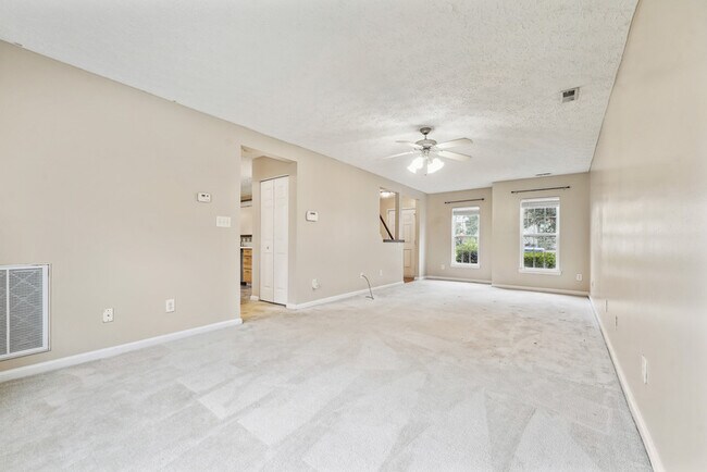 Building Photo - 2005 Rathie Dr