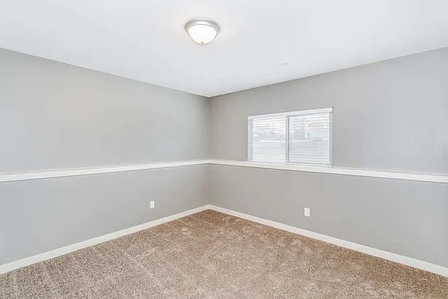 Building Photo - 1218 S Longford St