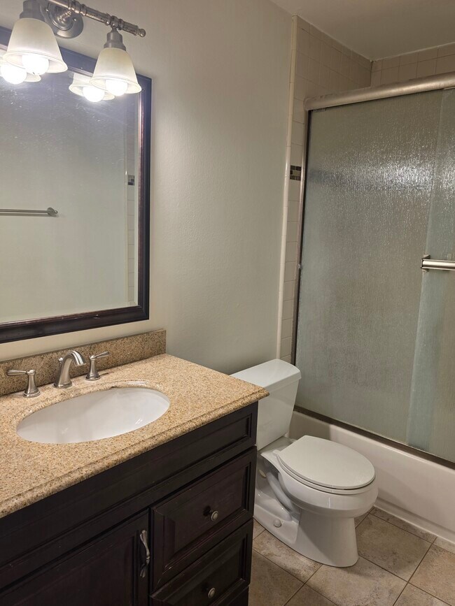 Building Photo - 24757 Sand Wedge Ln