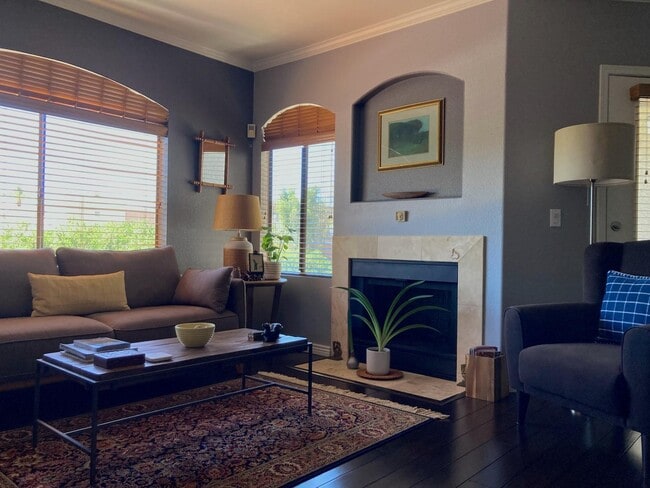 Building Photo - 15095 N Thompson Peak Pkwy