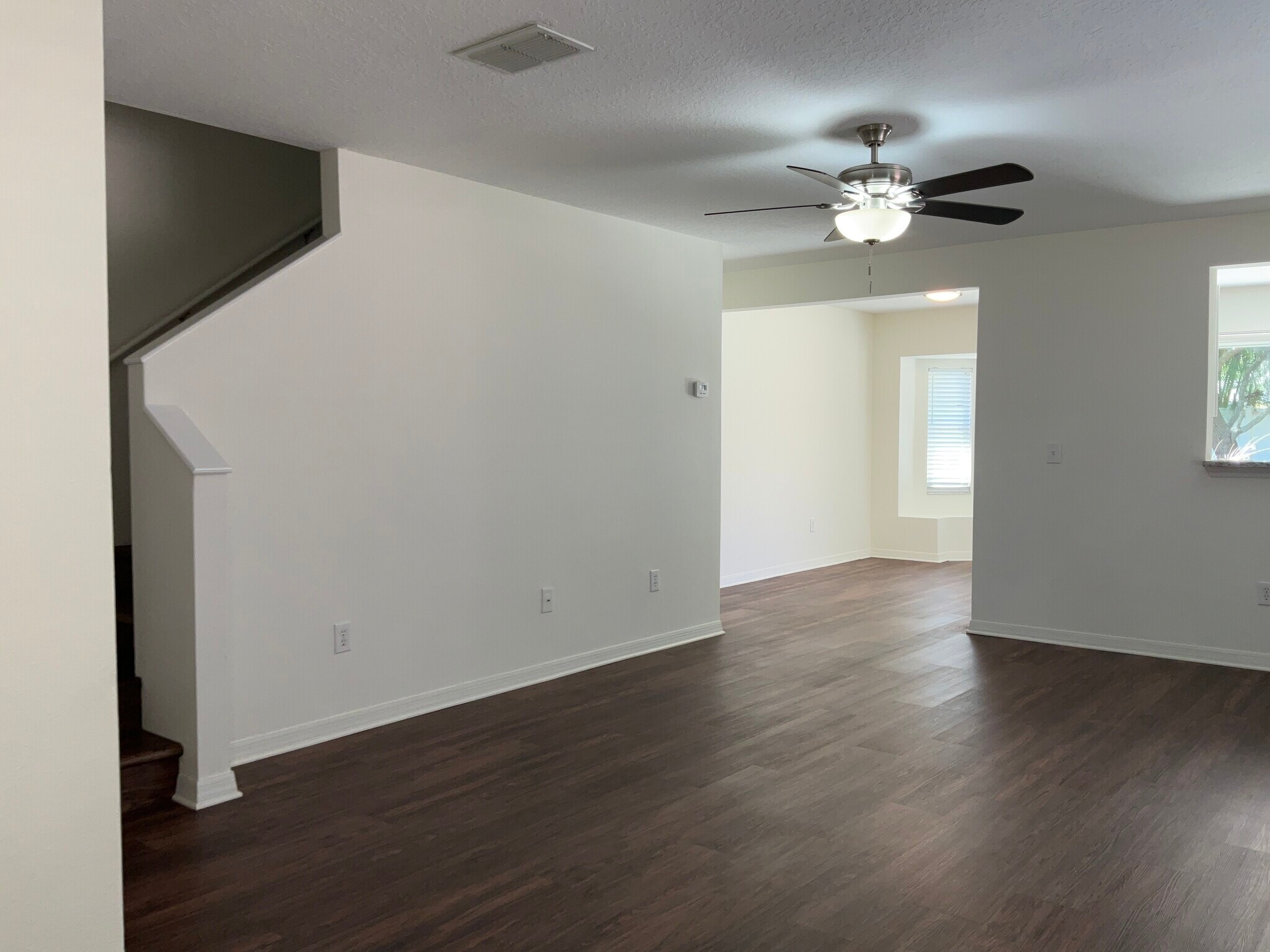 Building Photo - 5607 Tanagerlake Rd