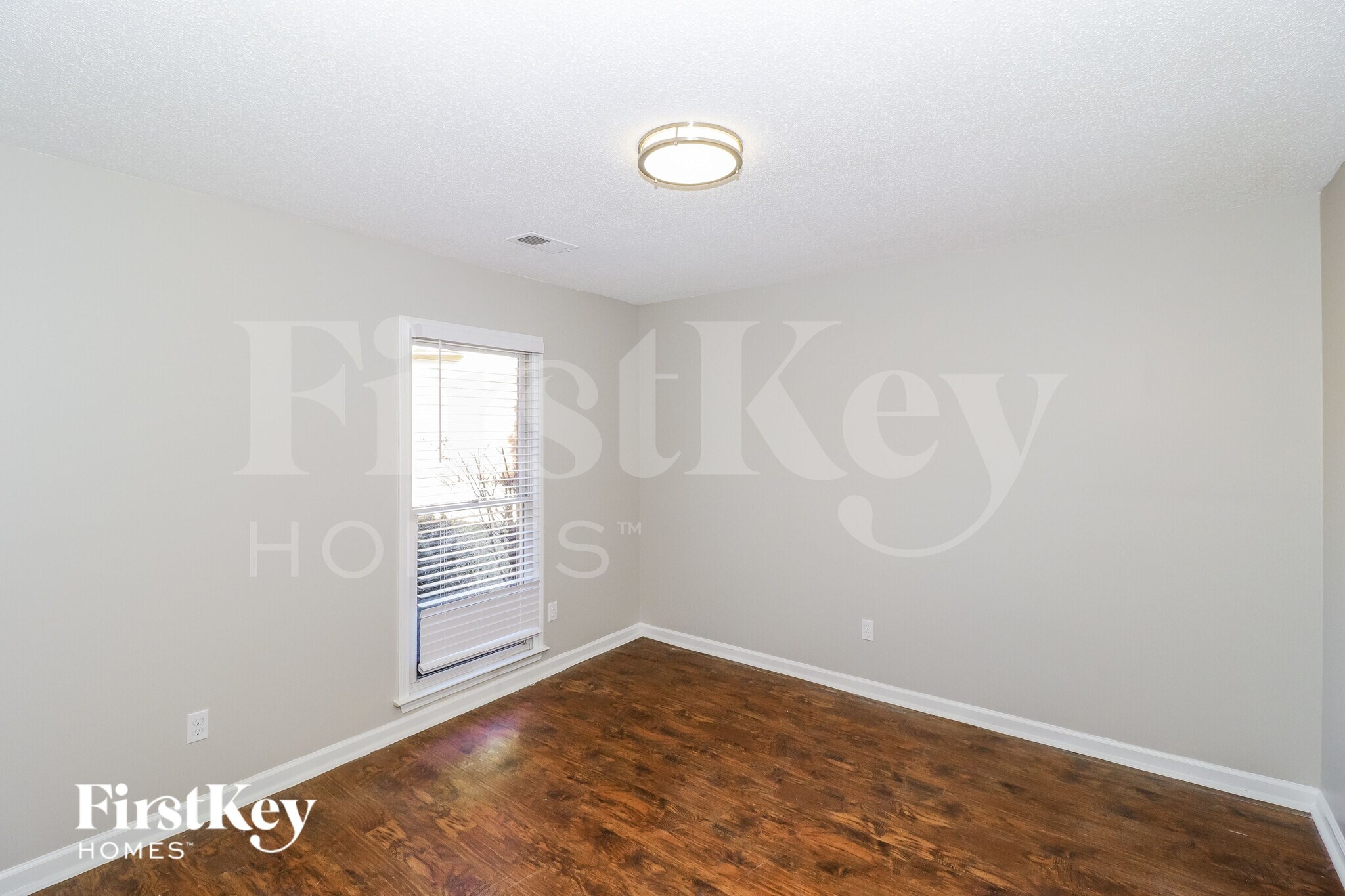 Building Photo - 7353 Kevinridge Cove W