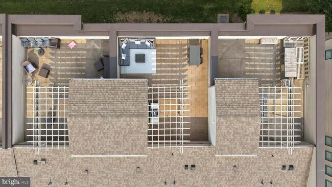 Building Photo - 44824 Tiverton Sq
