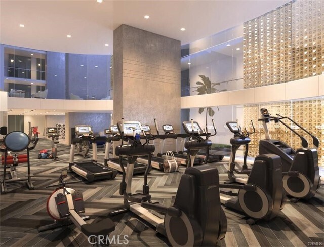 Building Photo - 400 S Broadway