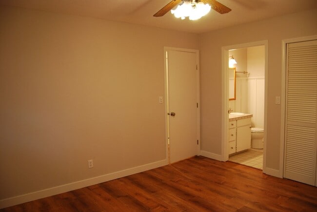 Building Photo - 3 Bed 2 Bath Ranch Style home in Beaverton...