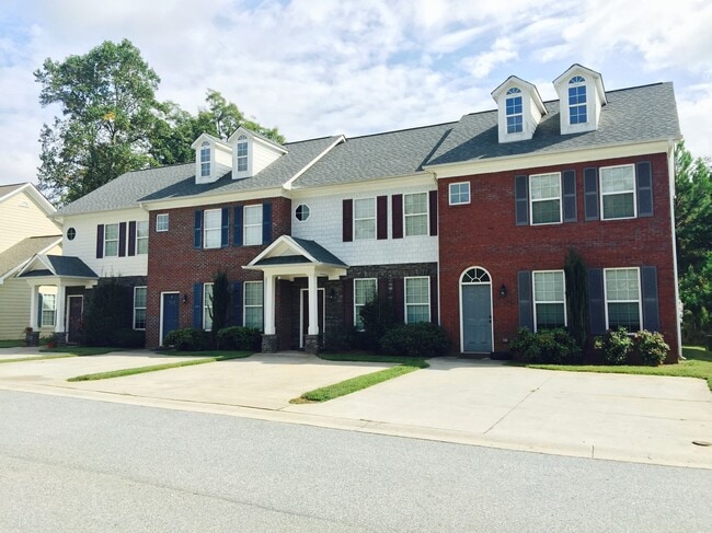 Building Photo - Kensington Townhomes