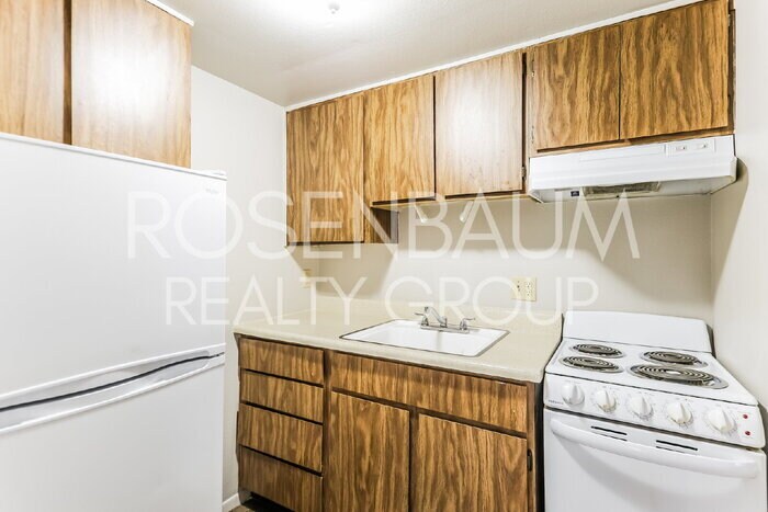 Building Photo - 9230 N 6th St