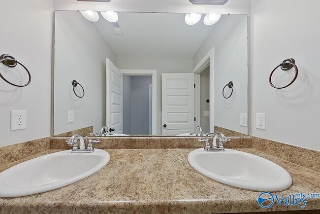 Building Photo - 488 Ford Chapel Rd