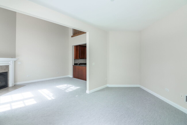 Building Photo - 4171 Royal Mews Cir