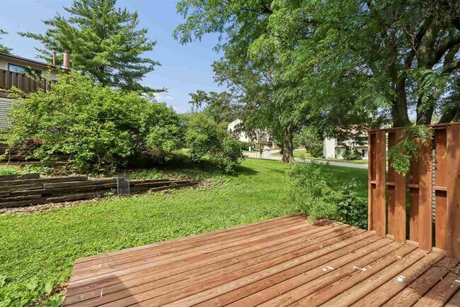 Building Photo - 341 Samoa Dr