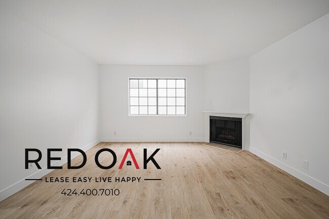 Building Photo - 4651 Cahuenga Blvd