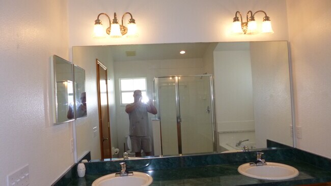 Building Photo - 2206 Deata Ct