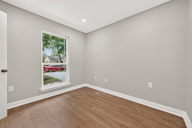Building Photo - 1722 Shannon Valley Dr