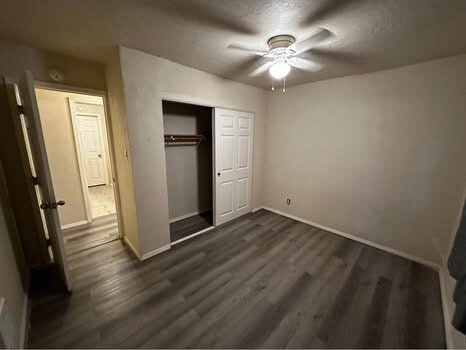 Building Photo - 111 E 7th St