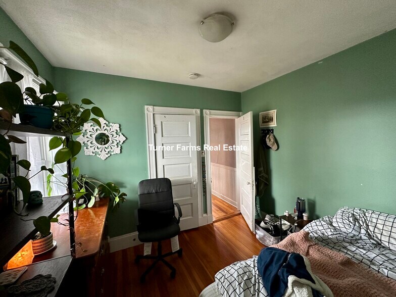 Building Photo - 23 Granite St