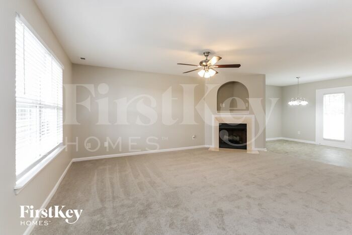 Building Photo - 2632 Blue Moss Dr