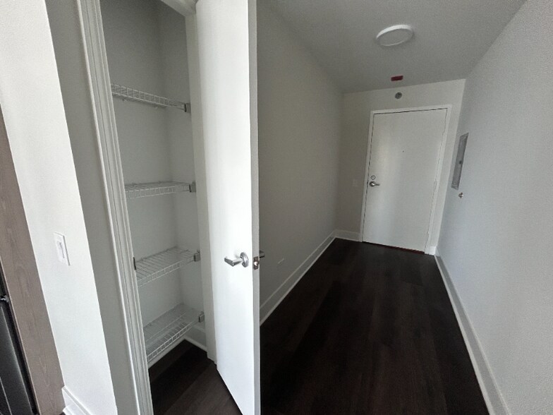 Building Photo - 309 N Canal St