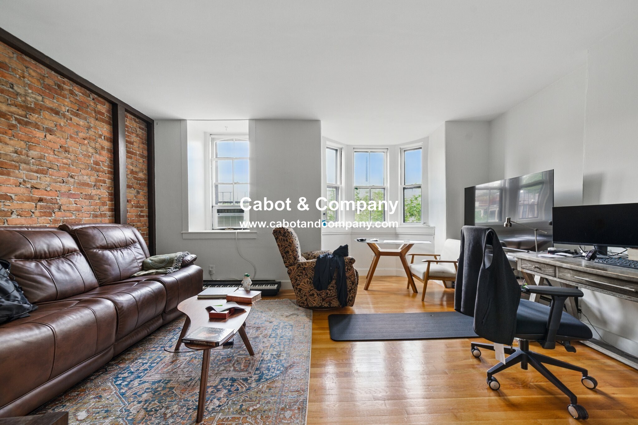 Building Photo - 104 Appleton St