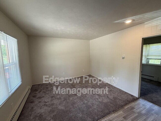 Primary Photo - 13827 Ironwood Dr NW