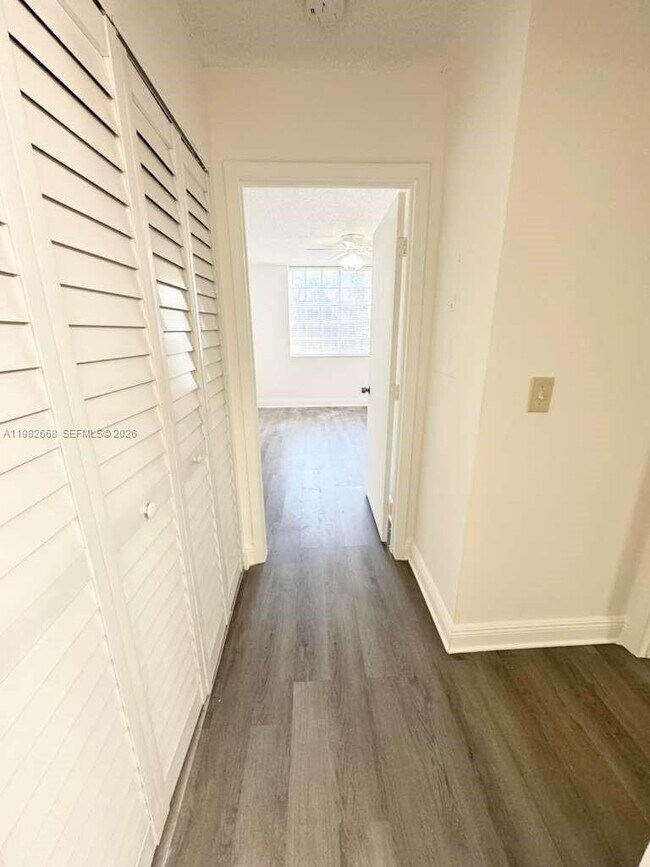 Building Photo - 1733 Village Blvd