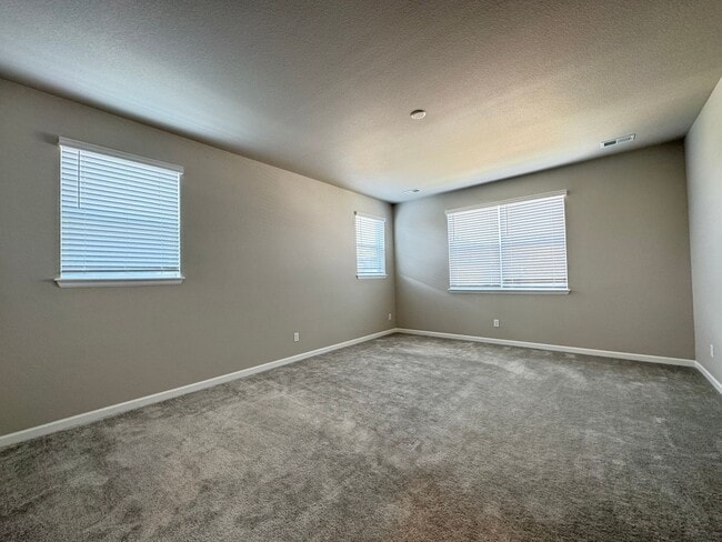 Building Photo - Beautiful Newer Home in Timnath