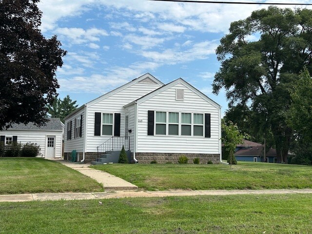 Building Photo - 518 Bremer St