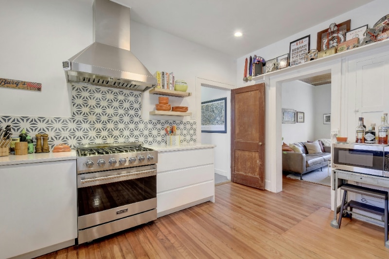 Building Photo - 2504 E Cesar Chavez St