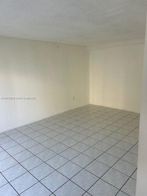 Building Photo - 10661 SW 108th Ave