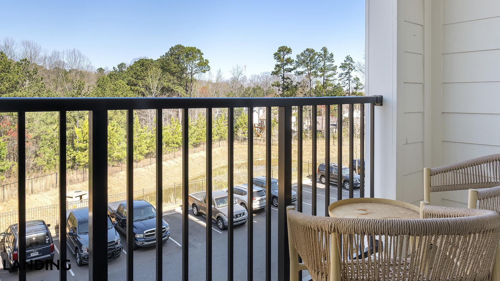 Building Photo - 1270 Hillcrest Dr