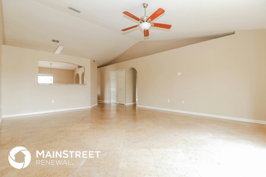 Building Photo - 12276 Pine Bluff St