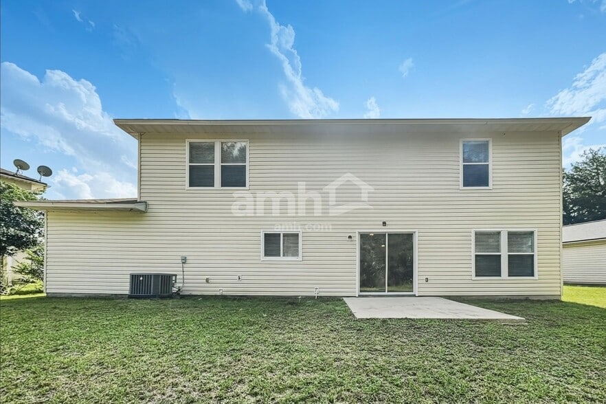 Building Photo - 9645 Morgan Creek Dr