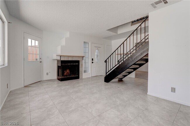 Building Photo - 5519 Myron Cir