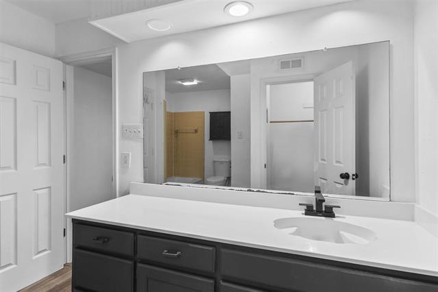 Building Photo - 5351 Northridge Blvd