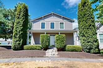 Building Photo - Spacious 3-Bedroom Home on a Corner Lot in...