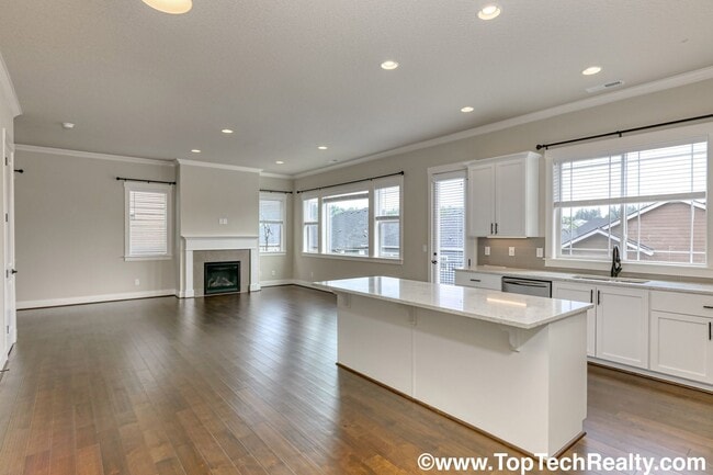 Building Photo - Lovely Beaverton Home 3BR, 2.5 BTH Great Location & A+Schools!