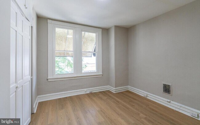 Building Photo - 1645 S Etting St