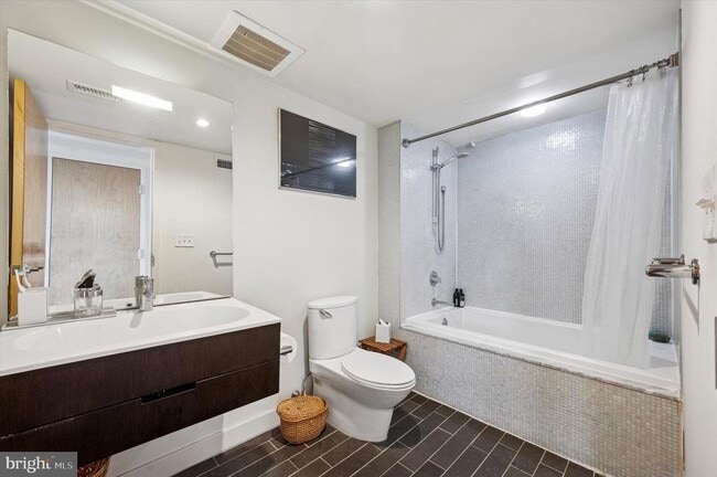 Building Photo - 1101 Washington Ave