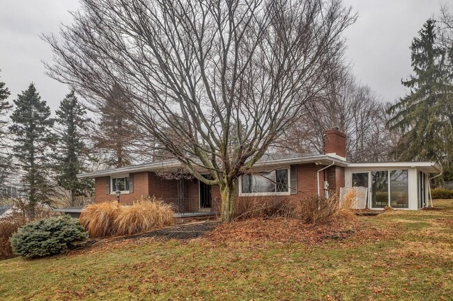 Building Photo - Updated 3BR Home Near Sewickley with Central Air & Finished Walk-Out Basement