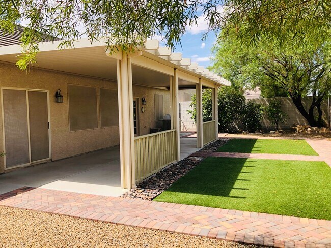 Building Photo - *WONDERFUL SINGLE STORY HOME IN GREEN VALLEY RANCH GATED COMMUNITY!!**