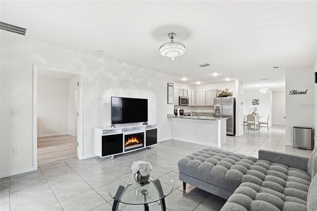 Building Photo - 2839 Maiden Grass Isle