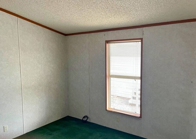 Building Photo - 3400 S 4th Ave