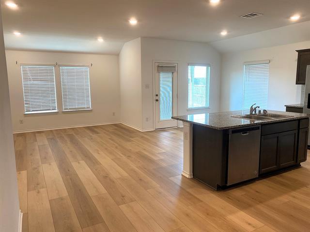 Building Photo - 3307 Brookstone Dr