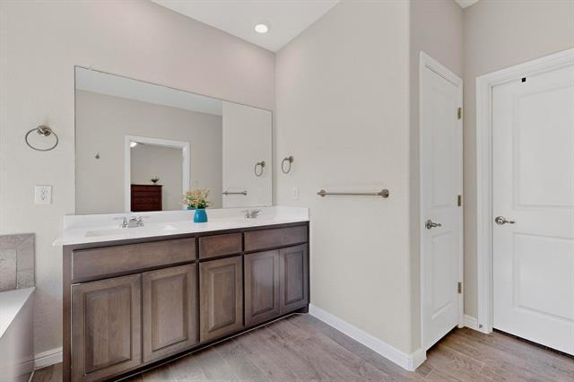 Building Photo - 1213 Pacifica Trail